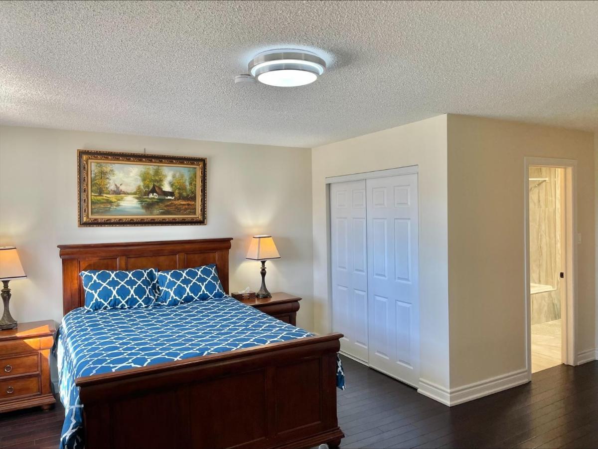 77 Nice And Warm Series Rooms โตรอนโต ภายนอก รูปภาพ