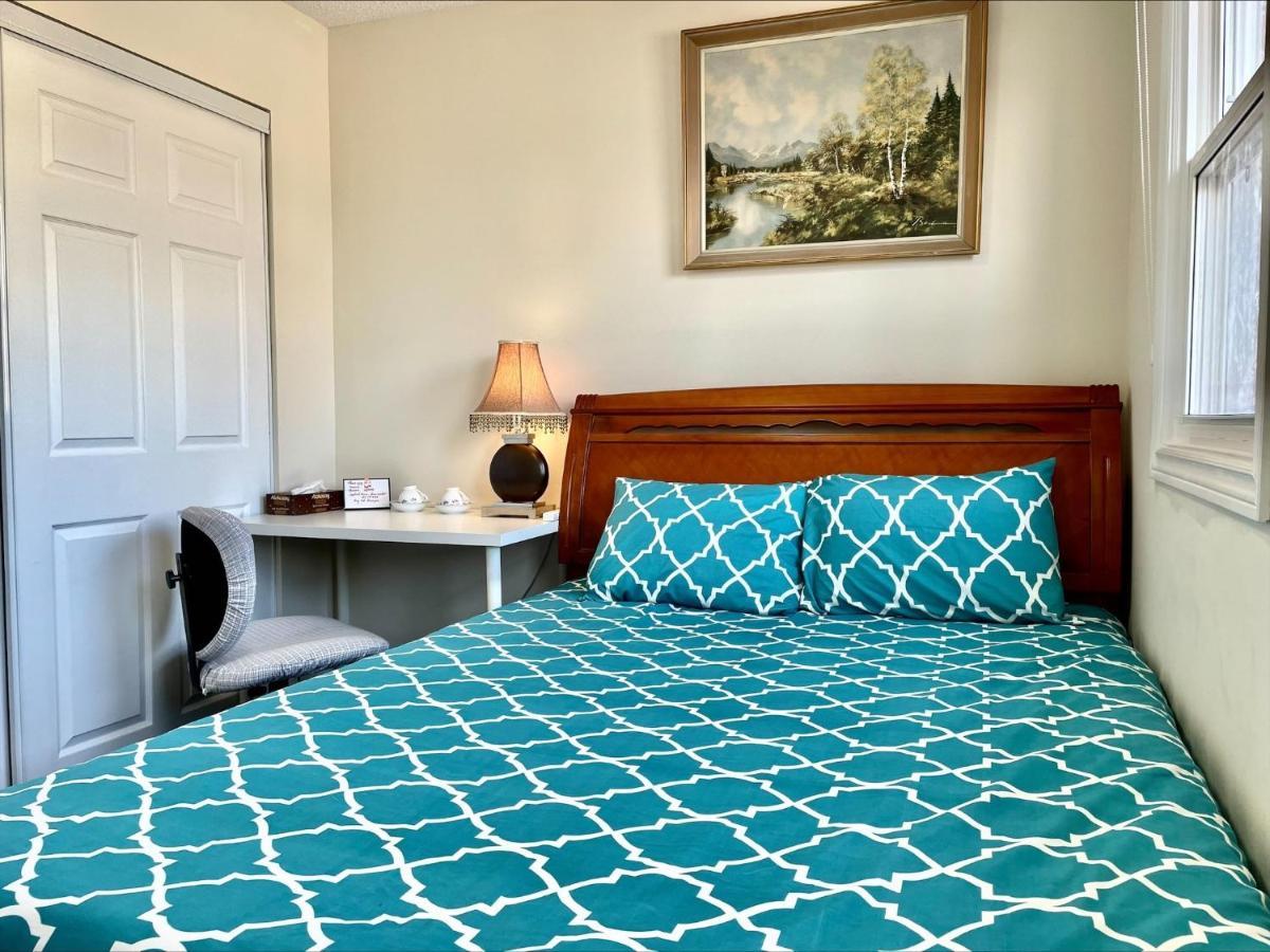 77 Nice And Warm Series Rooms โตรอนโต ภายนอก รูปภาพ