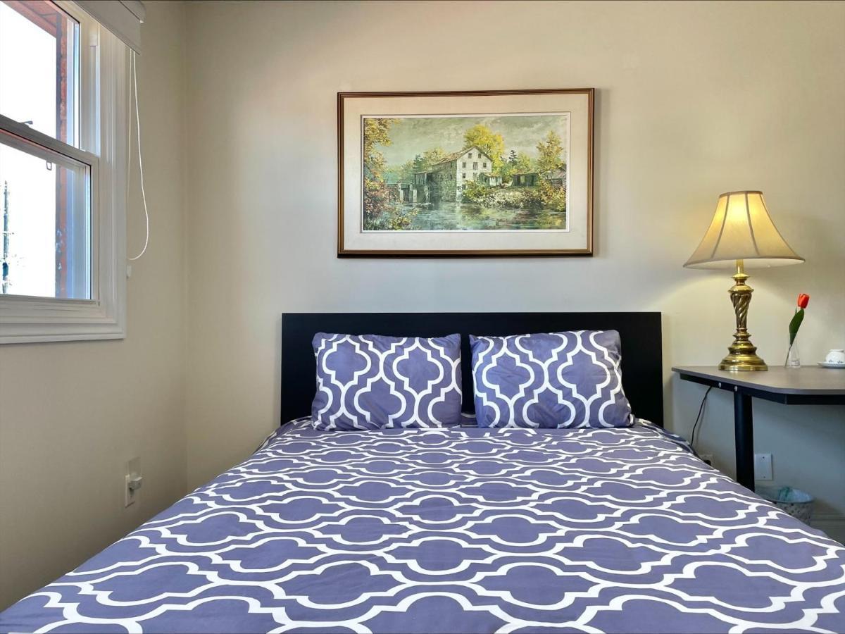 77 Nice And Warm Series Rooms โตรอนโต ภายนอก รูปภาพ