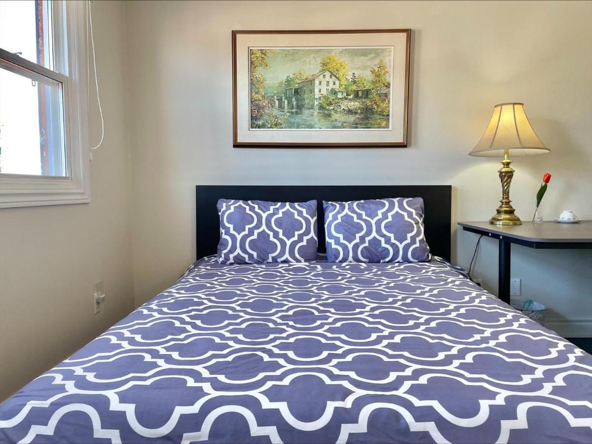 77 Nice And Warm Series Rooms โตรอนโต ภายนอก รูปภาพ