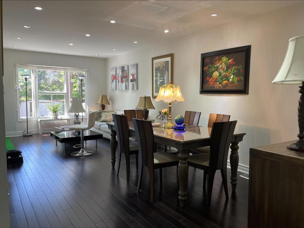 77 Nice And Warm Series Rooms โตรอนโต ภายนอก รูปภาพ